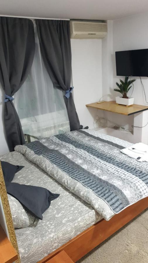 Mihai Bravu Metrou Apartment *